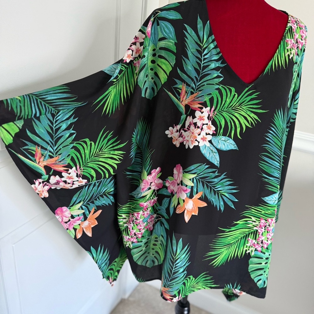 Belle by Kim Gravel Woven Aloha Poncho - Picture 2 of 13